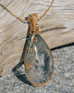 Load image into Gallery viewer, teardrop green phantom quartz pendant