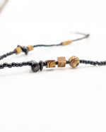 Load image into Gallery viewer, Black Wood Shell Necklace
